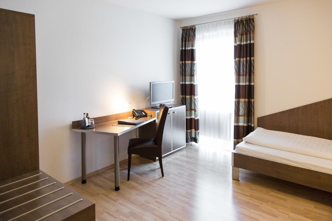 Aparthotel Othello Dingolfing Εξωτερικό φωτογραφία