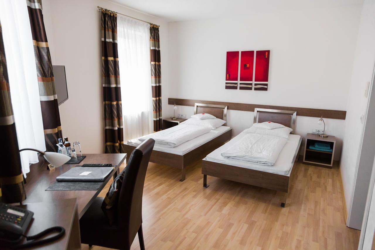 Aparthotel Othello Dingolfing Εξωτερικό φωτογραφία